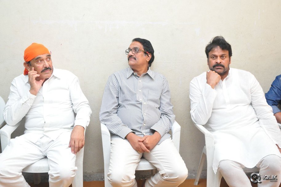 Celebrities-Pay-Homage-To-Edida-Nageswara-Rao